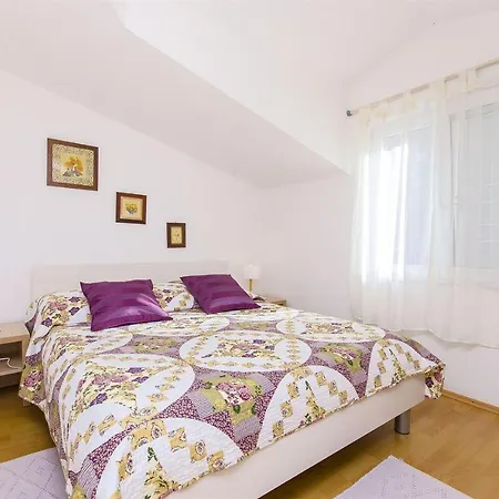 Holiday home Vesa Sevid
