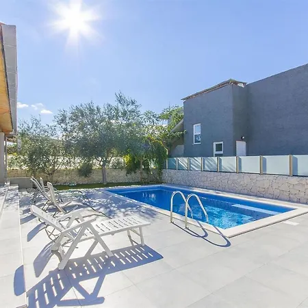 Vesa Holiday home