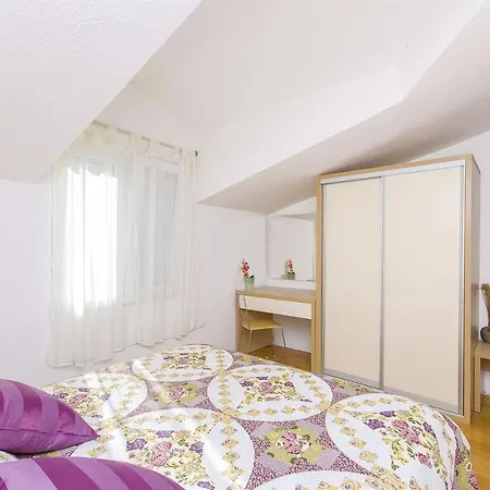 Holiday home Vesa Sevid